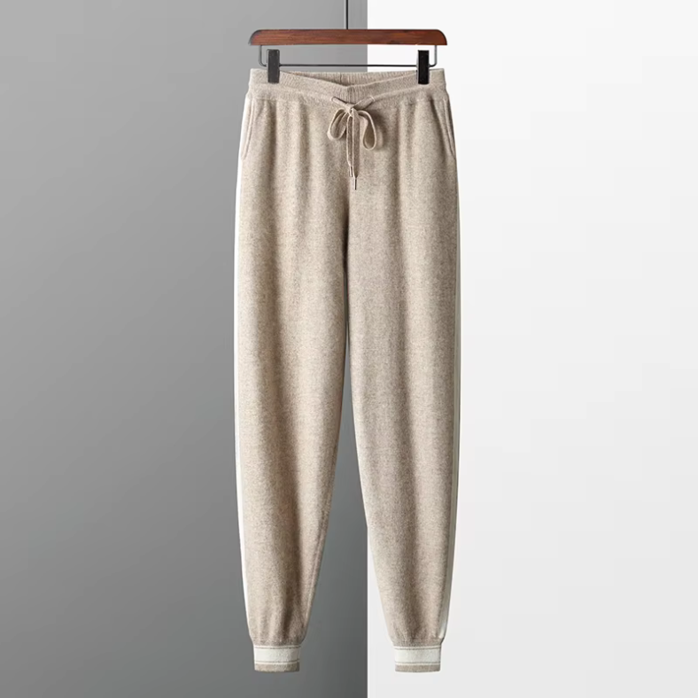 Beaumont's Two-Piece Men’s Set in Cashmere Wool